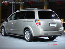 ծa Nissan Quest DƬ D 