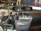 ծa Nissan Quest DƬ D 