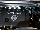ծa Nissan Quest DƬ D 