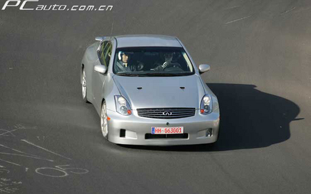 ծa Nissan SkylineGT-R DƬ D 