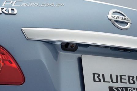 ծa Nissan bluebird DƬ D 